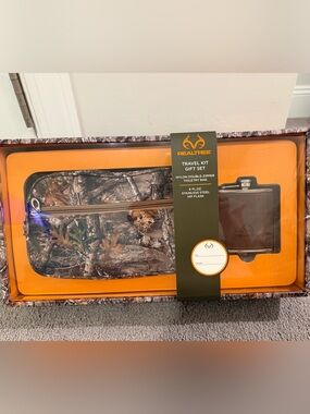 Realtree Camo Travel Kit Gift Set - Brown Camo